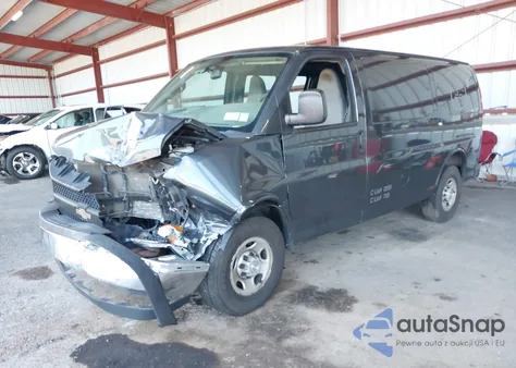 2017 Chevrolet Express 2500 Work Van z USA, uszkodzony, nr VIN 1GCWGAFF8H1110274